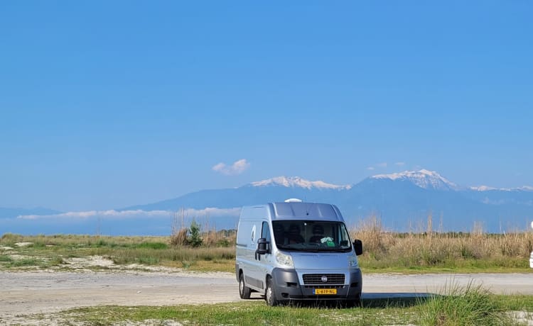 Zelfbouw Fiat Ducato – L'autobus di Chris e Maria