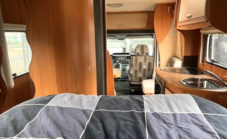 Nice Chausson semi-intégré