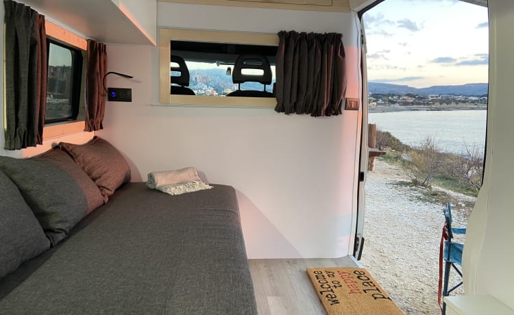 Abbi  – Sicilië Home Luxury Van (citroen trui)