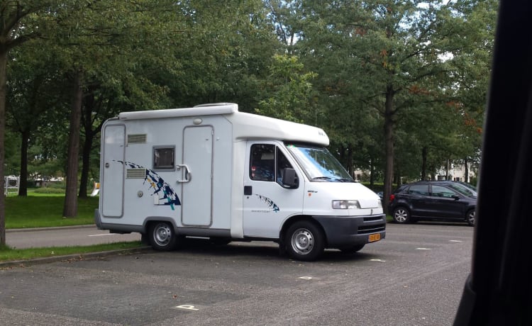 Globetrotter – Goede Wendbare Compacte Camper 