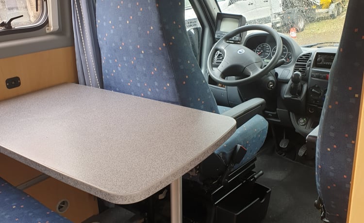 Camper completamente autosufficiente