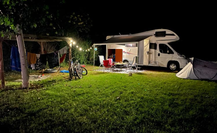 Willem – Camping-car agréable et complet pour 6 personnes