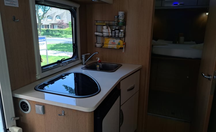 2p Rimor semi-integrated camper from 2017