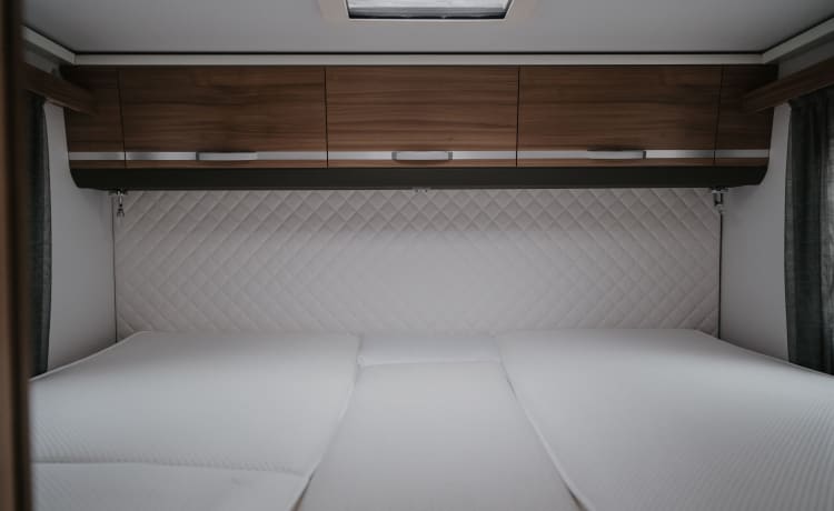 Adria 670-18 – 18. Luxe Adria Matric 670 SL voor 5 personen