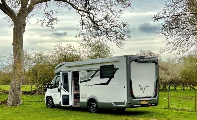 Camper di lusso con 4 posti letto - Mobilvetta Kea P90