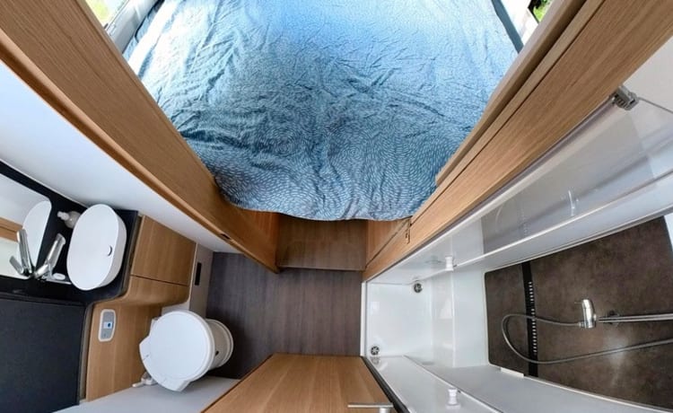 Coral suite on wheels – Luxus 2 Personen Adria Coral 650DL Automatik Teilintegrierter ab 2022