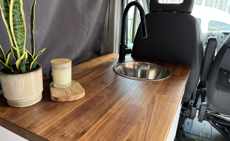 2 Personen Off-Grid Campervan