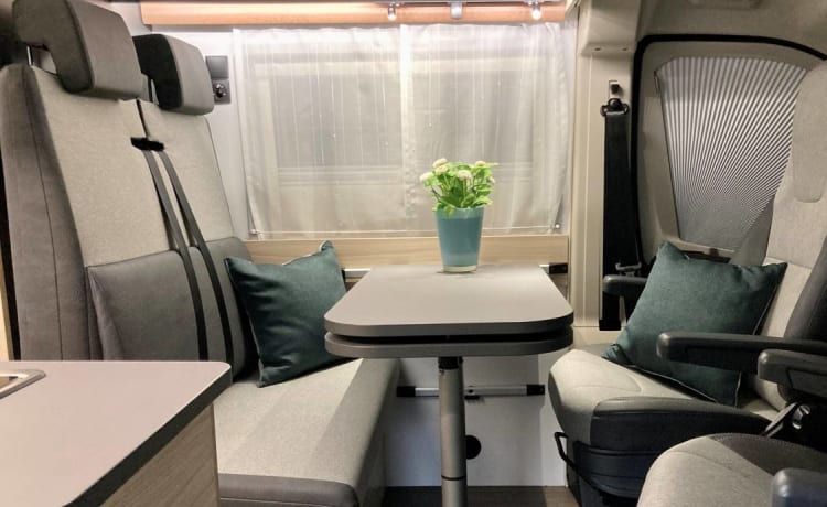 Luxe Sun Living camperbus 