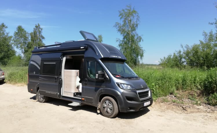 Globe voyageur Pathfinder X Peugeot camping-car 2019