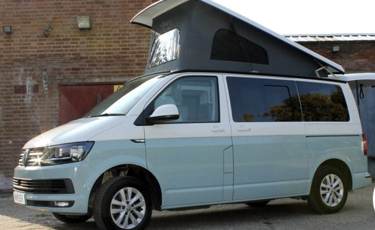 ‘Happy Days’ – Praktisch brandneuer stilvoller Volkswagen T6 SWB