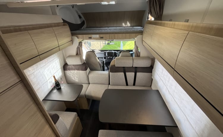 Brand New - Motorhome to Hire - 7 belts 7 berth Chausson 2024