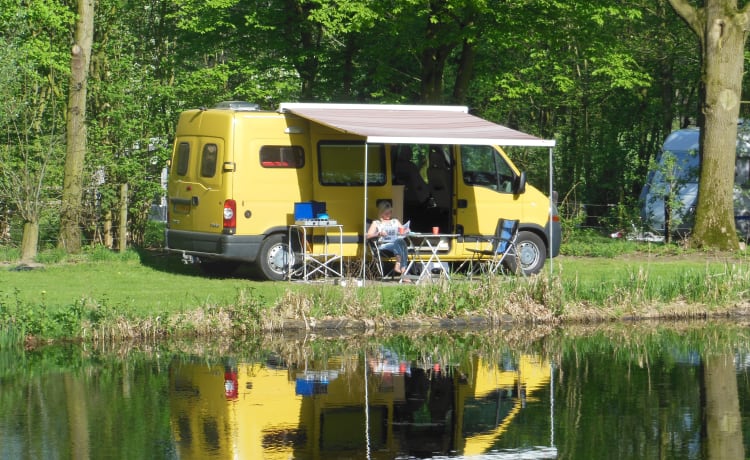 Per due persone confortevole camper, guida come una macchina