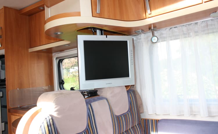 Belle Hymer B654 CL très luxueuse de 160 CV pour toute la famille.