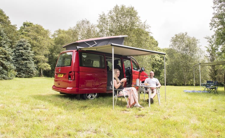 Fantastische VW T6.1 California Coast uit 2022, 4 slaapplaatsen