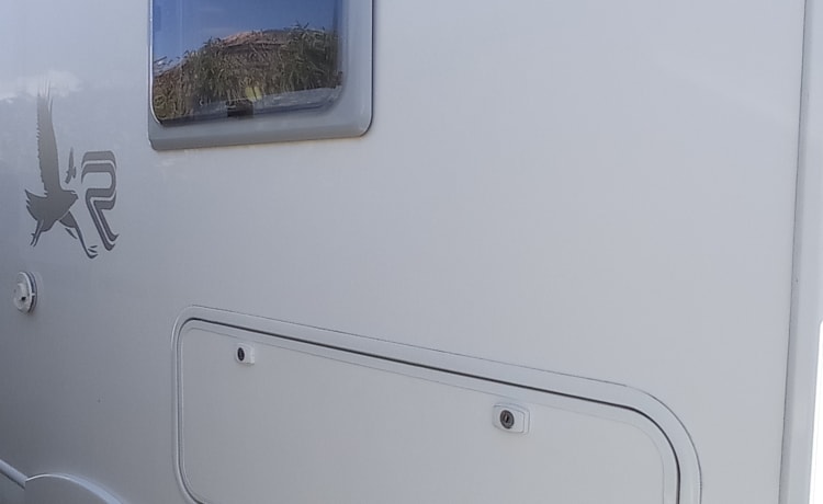 romain85 – Compact and family motorhome