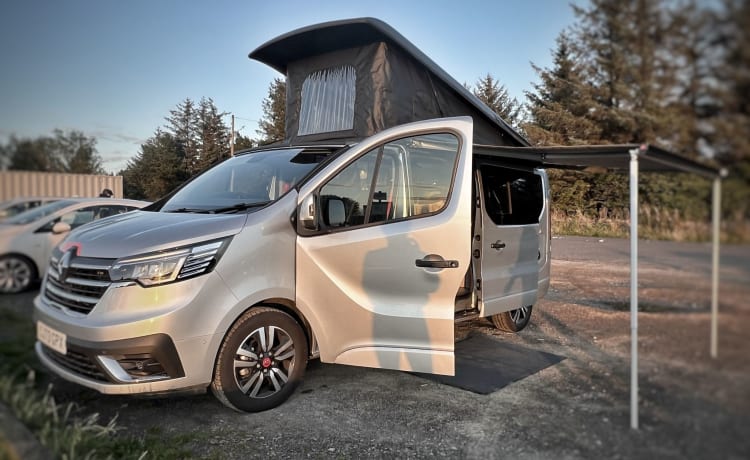 Van Damme – 4-persoons Renault Traffic LWB luxe campervan