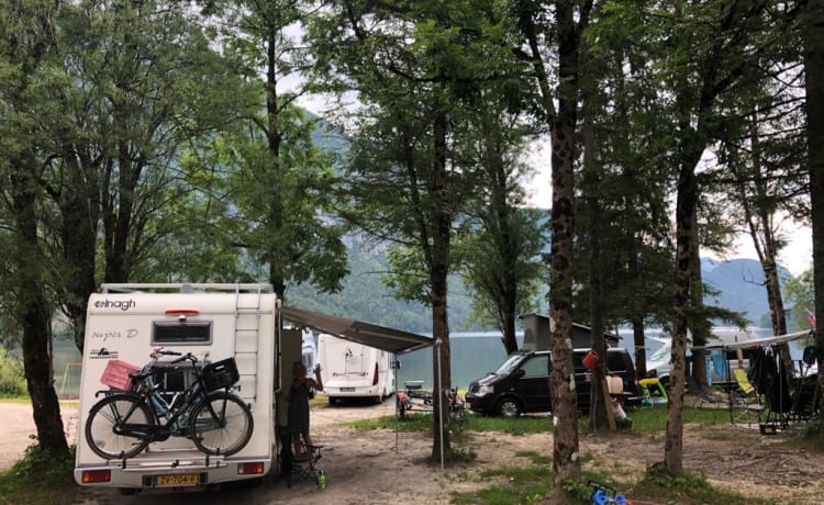 Camping-car alcôve 4/5 personnes; comme Backpacking, mais maintenant avec la famille !