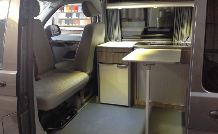 Monty – "Monty" Supercooler, kraftvoller, Cruisy, VW T5 Camper