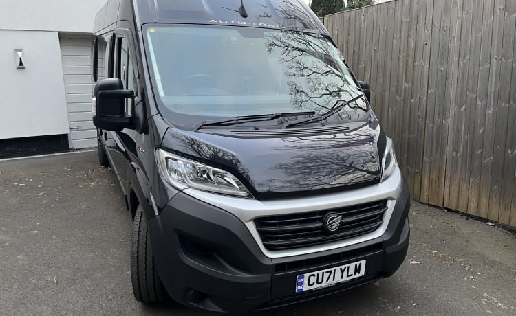 Expedition 67 Automatic – 2 berth 4 seat Autotrail 2021 Automatic