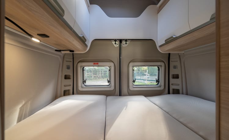 Easy rider family – Camper super compatto per 4 persone con 4 !! posti letto e distributore automatico