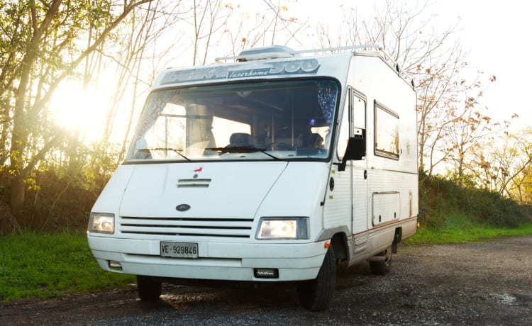 Uccio il camperUccio  – Motorhome 