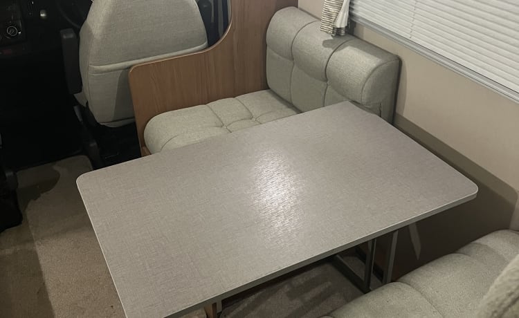 Way finder – 6 berth luxury motor home