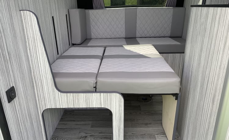 Maverick  – Volkswagen Bus mit 3 Schlafplätzen aus dem Jahr 2015