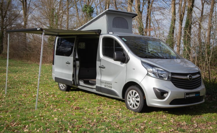 Daan │ Camping-car de luxe pour 2 personnes