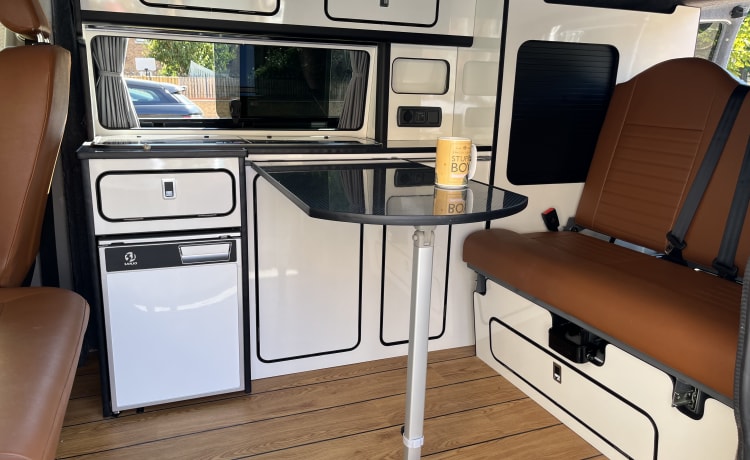 Tour Bus – 4 berth Volkswagen campervan from 2017