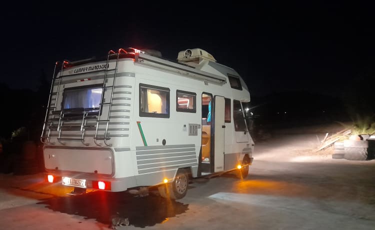 7-seater camper equipped with every comfort