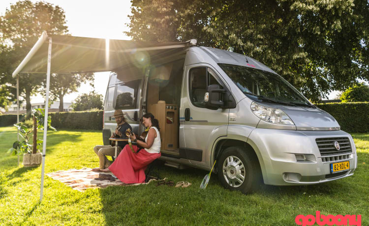 Hygge – Sfeervolle camperbus voor een leuk avontuur 