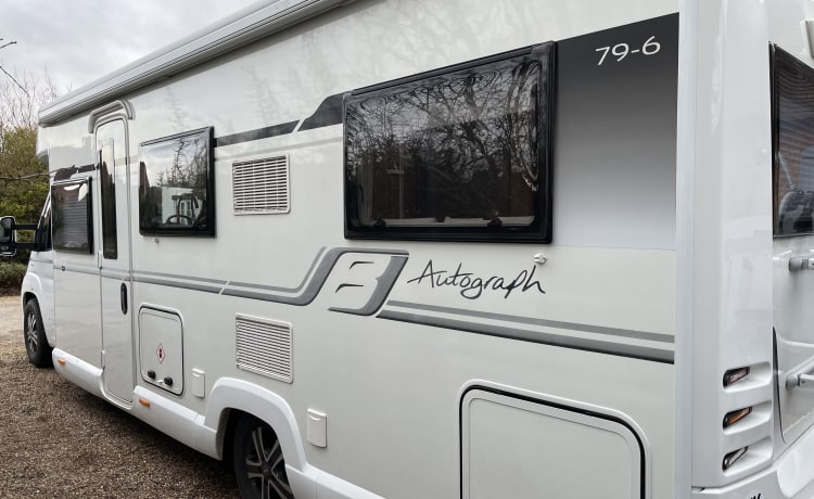 6 BERTH luxury, with all the extras.