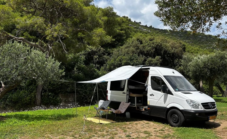 Stoere 3 persoons buscamper - Off-grid