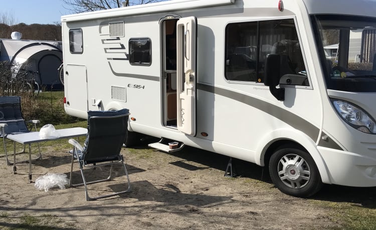 Fijne Hymer familie camper (automaat) voor 4 personen B rijbewijs