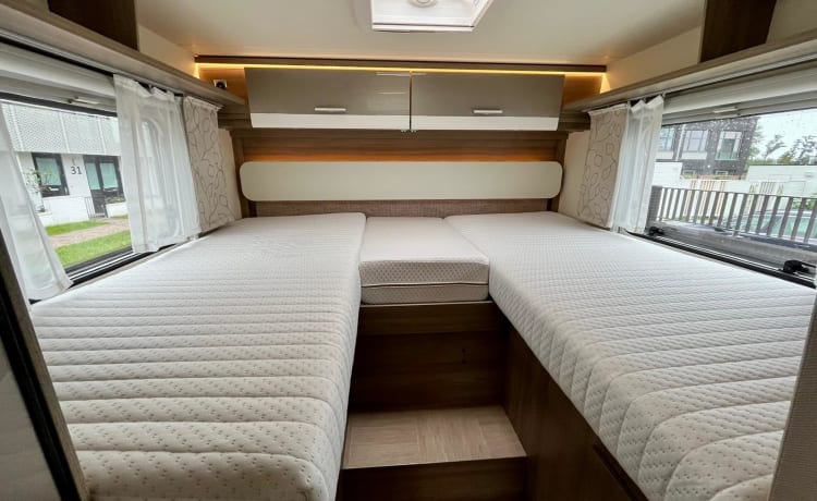 Romantic Luxury Camper – 2p LMC semi-integrated from 2020