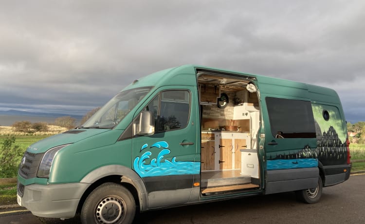 The Big Green Van – Tour in luxe door de NC500 - inclusief grote off-grid camperverzekering met 3 slaapplaatsen