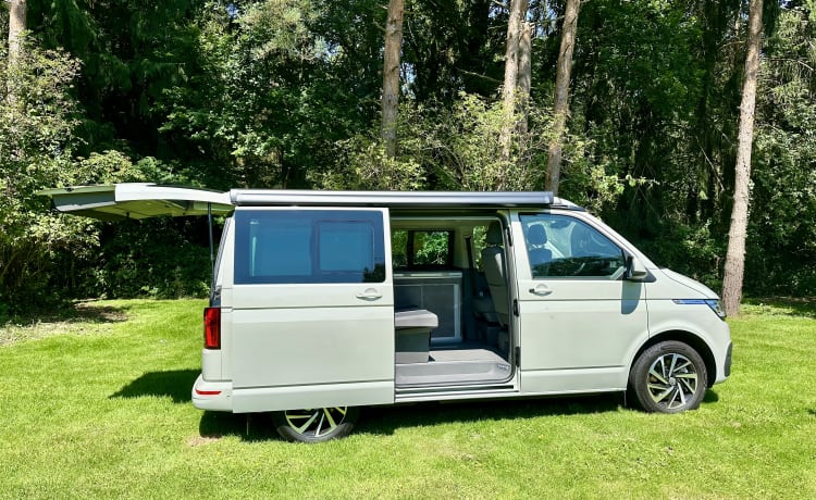 Daisy  – 4-persoons Volkswagen campervan uit 2022