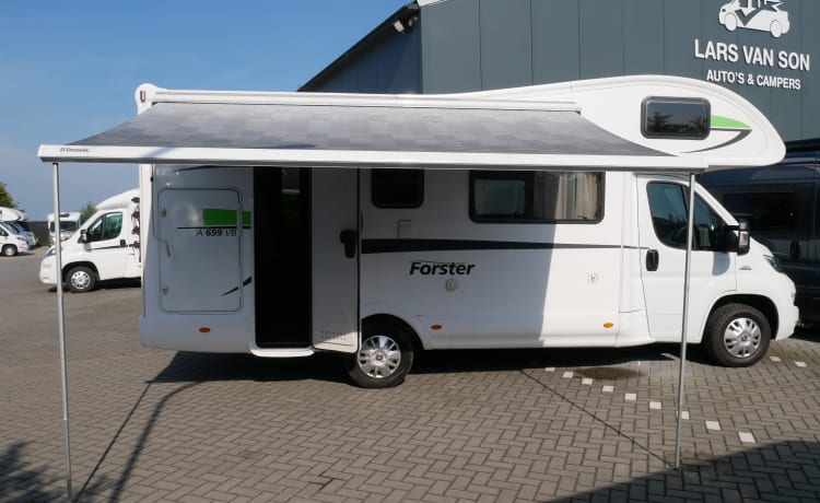 Eura Mobil Forster 6 couchage 6 places