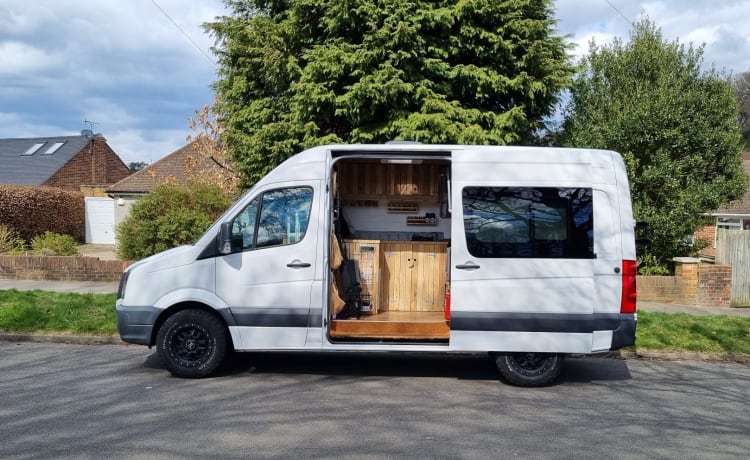 Chad – VW Campervan mit 4 Schlafplätzen - ideal für eine kleine Familie oder ein Paar