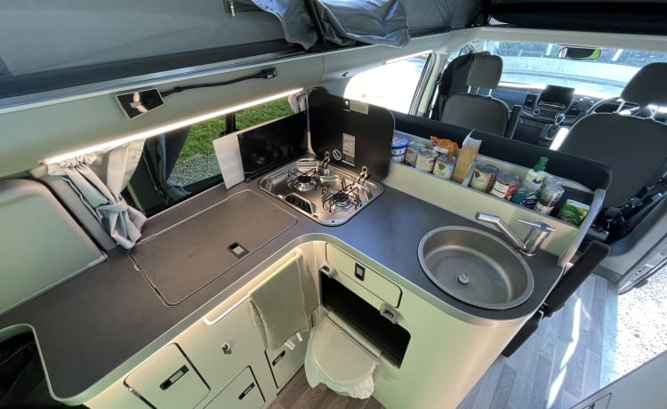 McNugget – 4 berth Ford Nugget Plus campervan, 2022