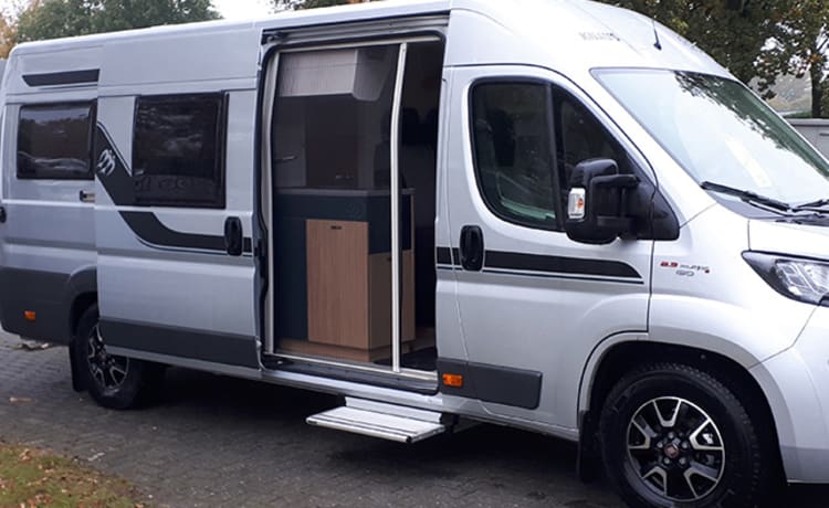 Automatic Luxury Knaus Van