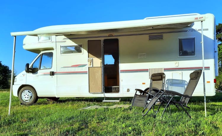 'Roadie' – 5 berth Lunar Roadstar