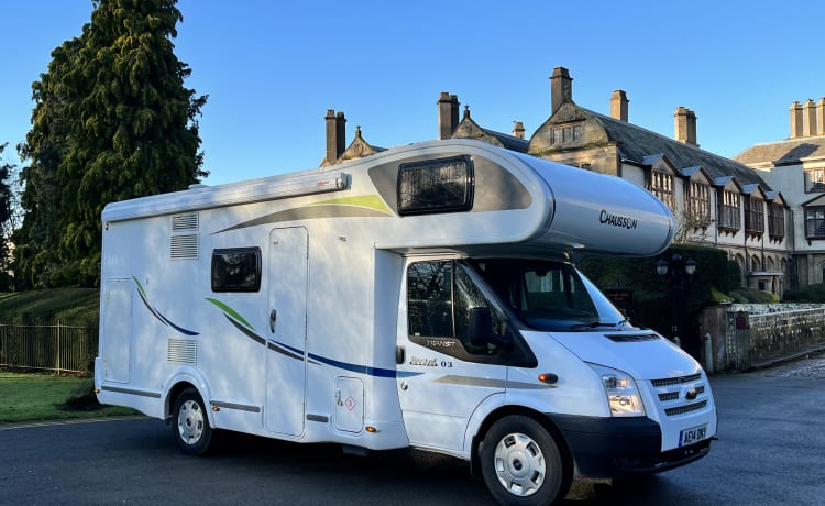 Havana – 6 birth Motorhome Fully INSURED and Equipped + breakdown cover