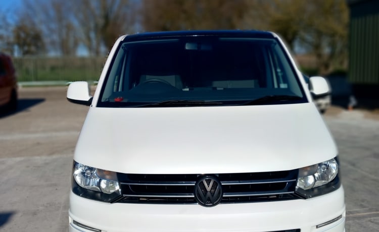 Jimmy – Volkswagen Wohnmobil mit 2 Schlafplätzen aus dem Jahr 2012