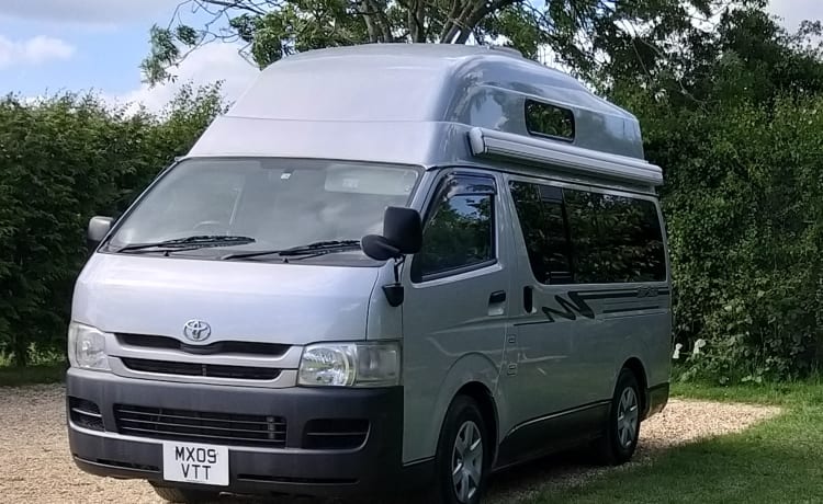 Silver Shadow – 4+ Slaapplaatsen Toyota Hi-Ace