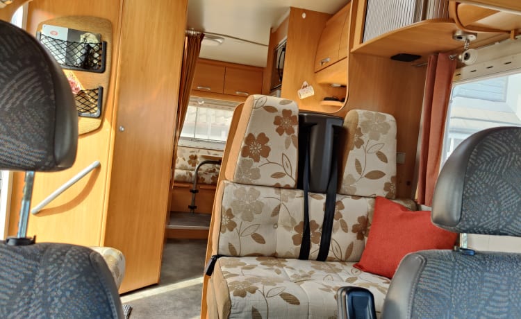 Vincent  – 6 berth chausson motorhome 