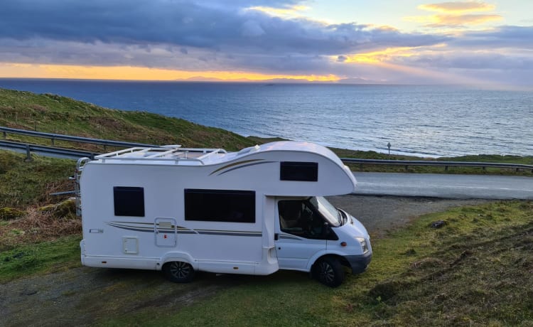 Wild wheels  – 6 berth Ford Cussona in Carrbridge 