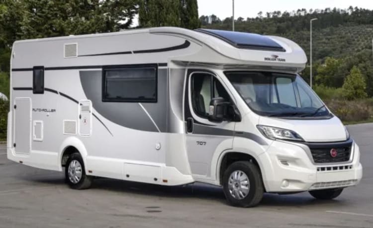 707 – 6  berth Fiat 2.3 140bhp  Autoroller 707 from 2020