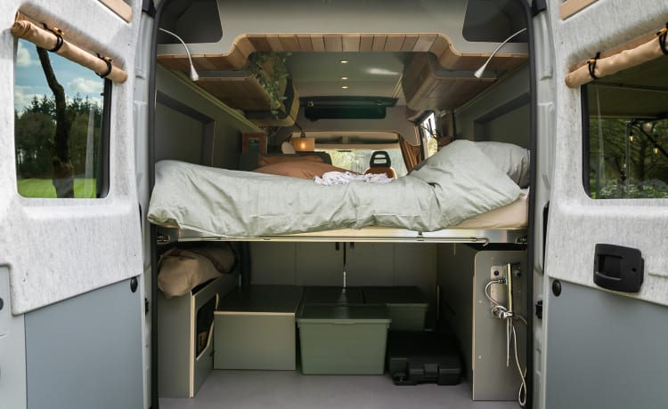 Camper Puck! – Camping-car luxueux, branché et très complet ! Fiat Ducato L4