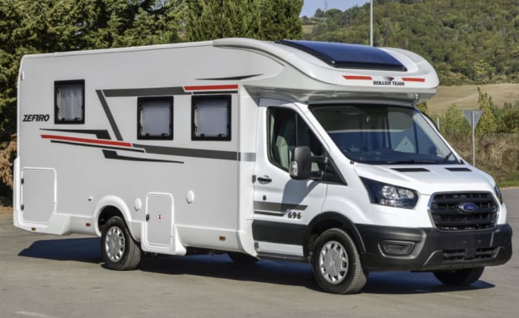 Caroline – Nuovissimo camper 2022 con 5 posti letto